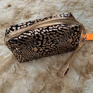 ⭐️Makeup/travel bag- black metallic⭐️